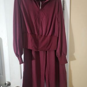 ❤️💞Womens Adore Burgandy Zip-Up Jacket And Pant Set - 1X - NWT🩷❣️